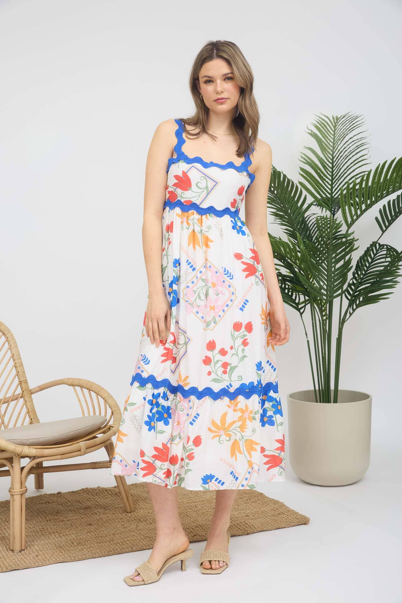 WENDY WAVY DETAIL SLEEVELESS MIDI DRESS