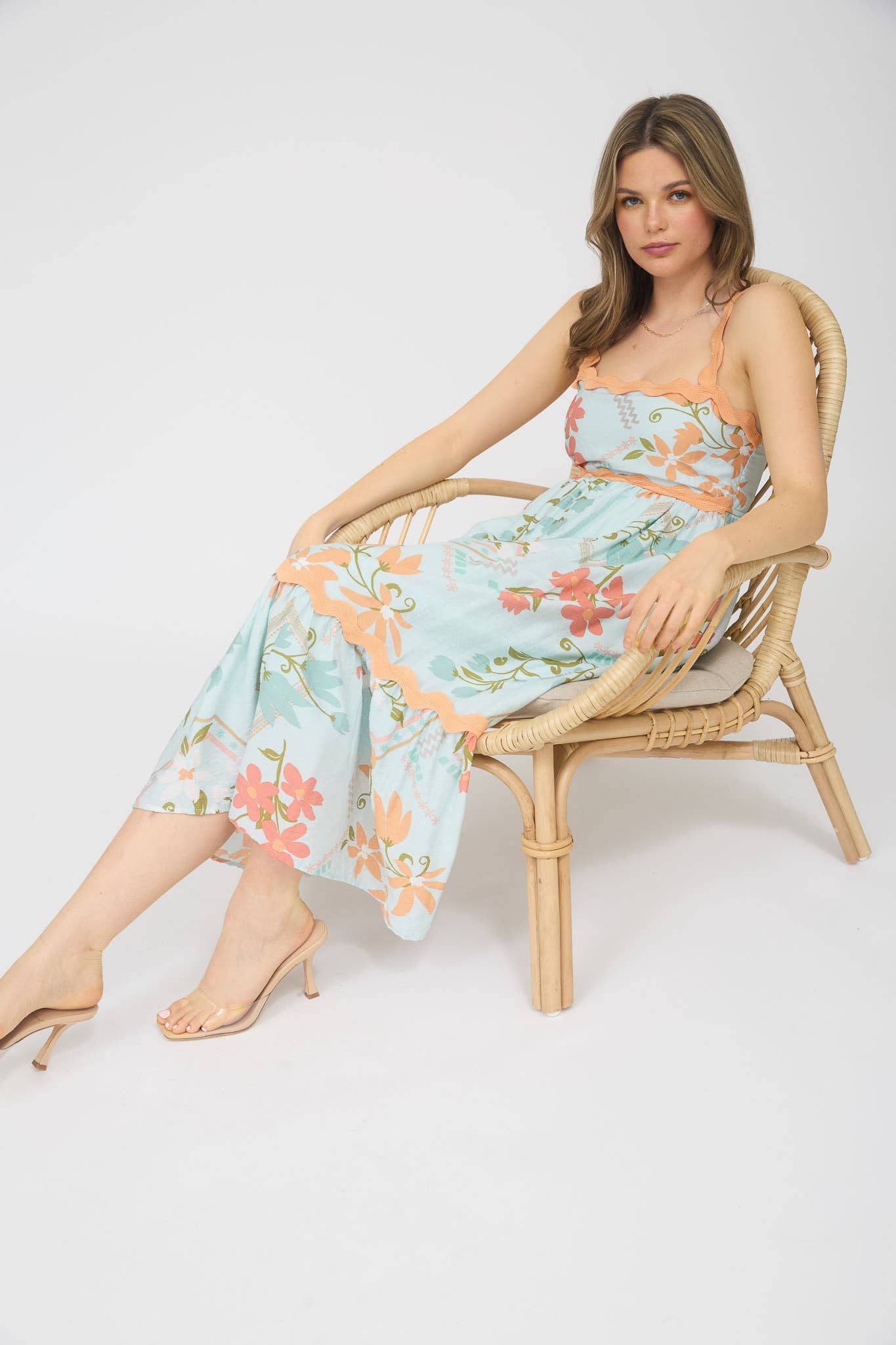 WENDY WAVY DETAIL SLEEVELESS MIDI DRESS