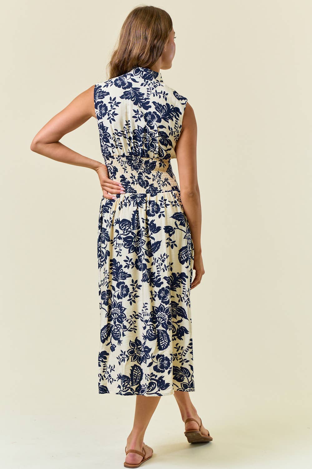 SAHARA PAISLEY V-NECK SMOCKED WAIST ZIP FRONT MIDI DRESS