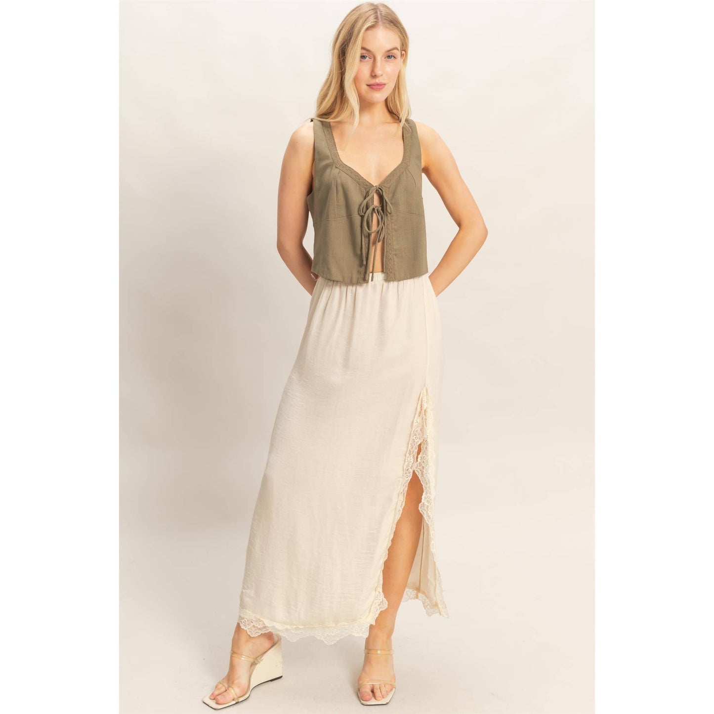 Skirt With Front Slit And Lace Hem