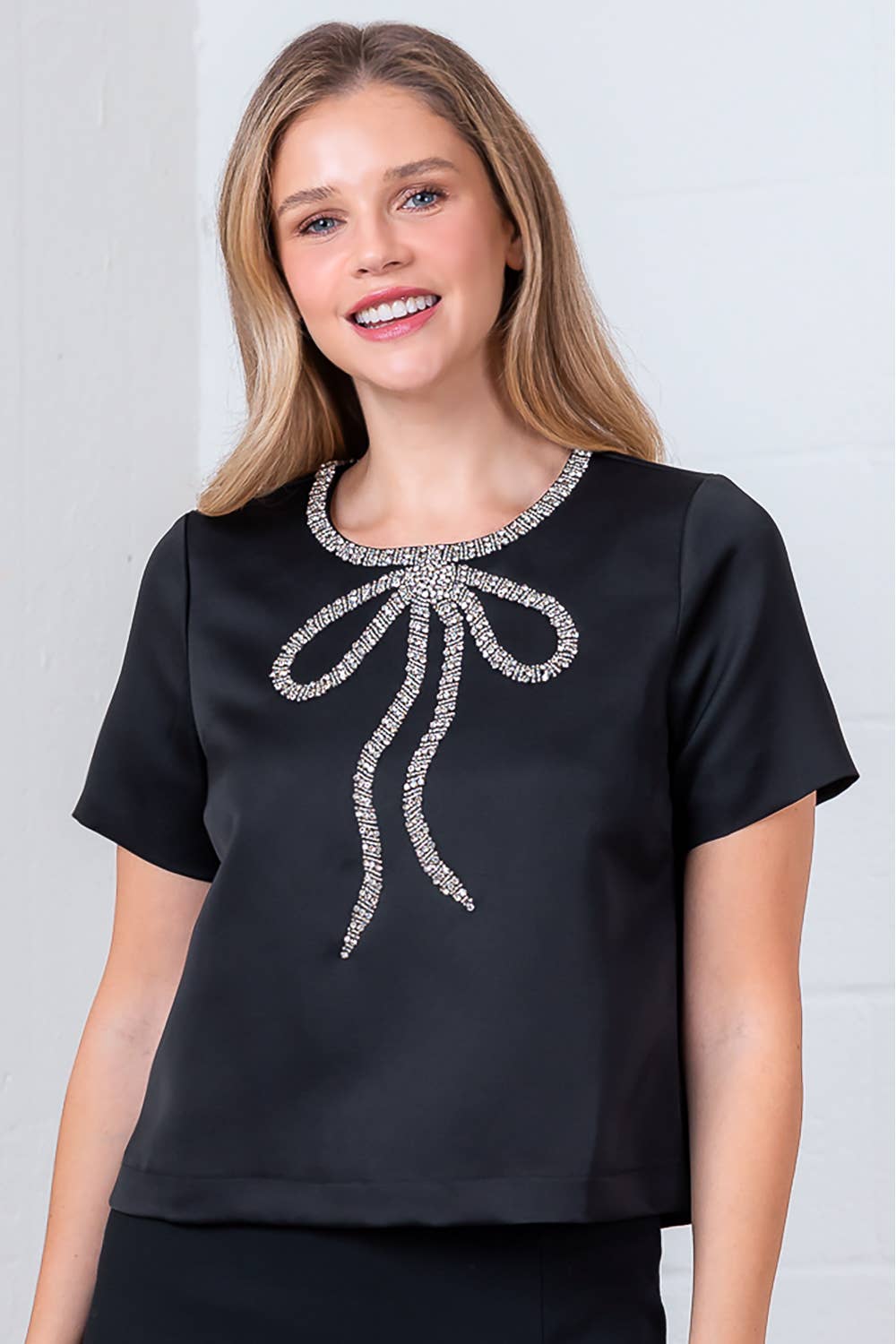HT28314T-SHORT SLEEVE TOP WITH CRYSTAL BOW