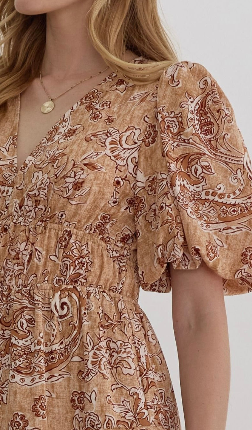 Prissy paisley puff sleeve dress