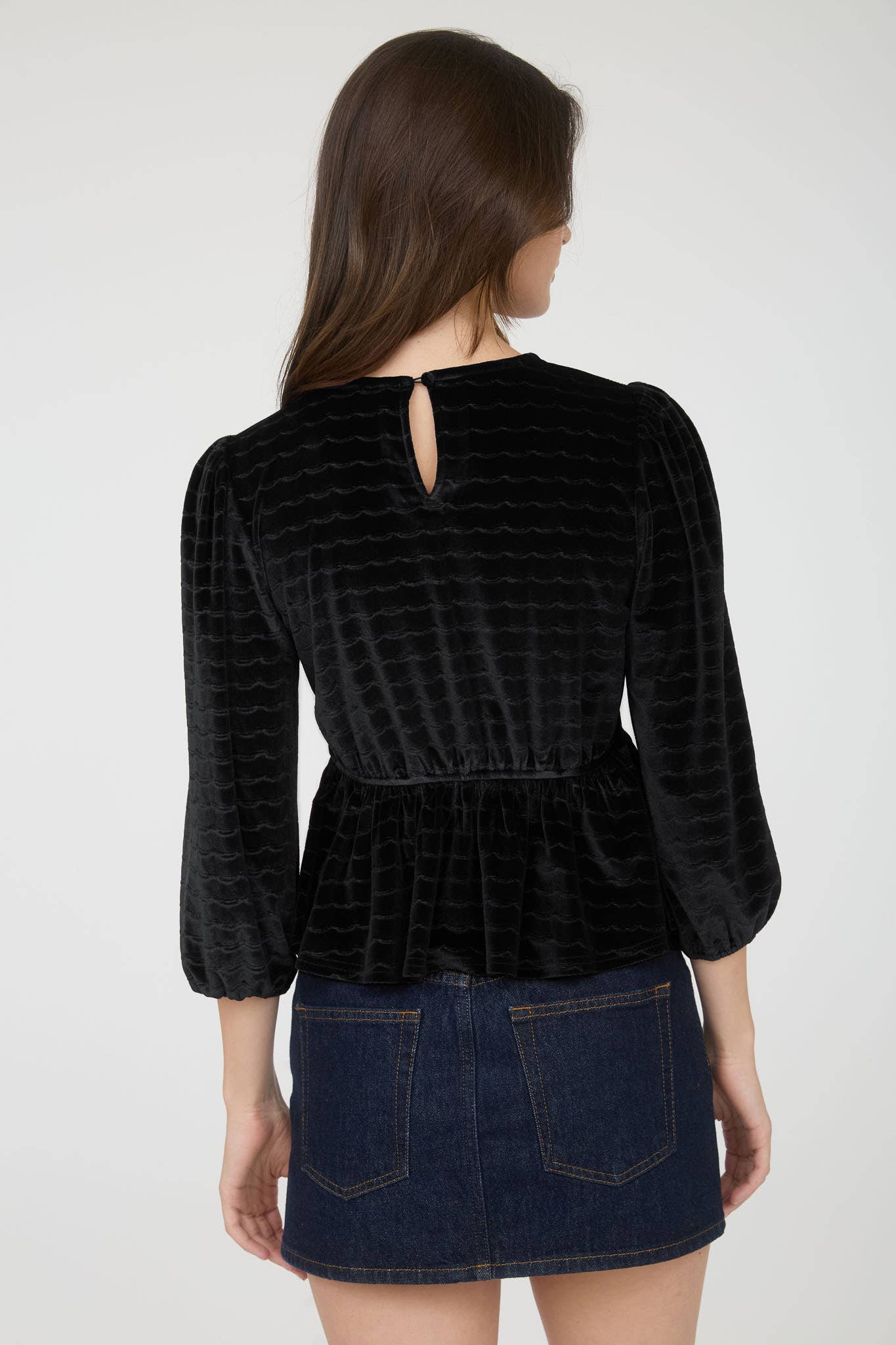 Sutton SCALLOP VELVET BOW DETAIL 3/4 SLEEVE KNIT TOP