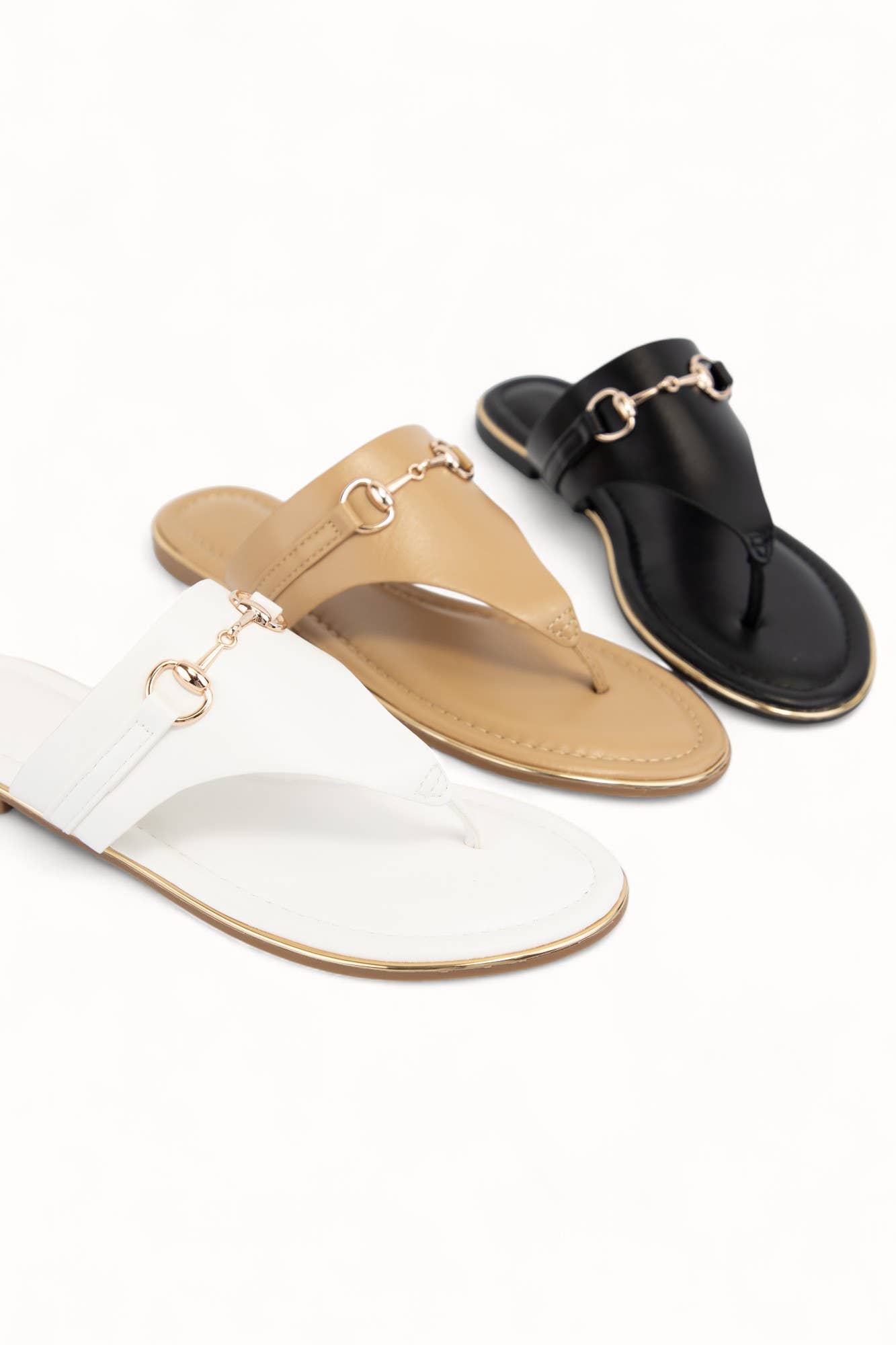 -** preorder only WIDE STRAP THONG SANDAL WITH HORSEBIT CHAIN