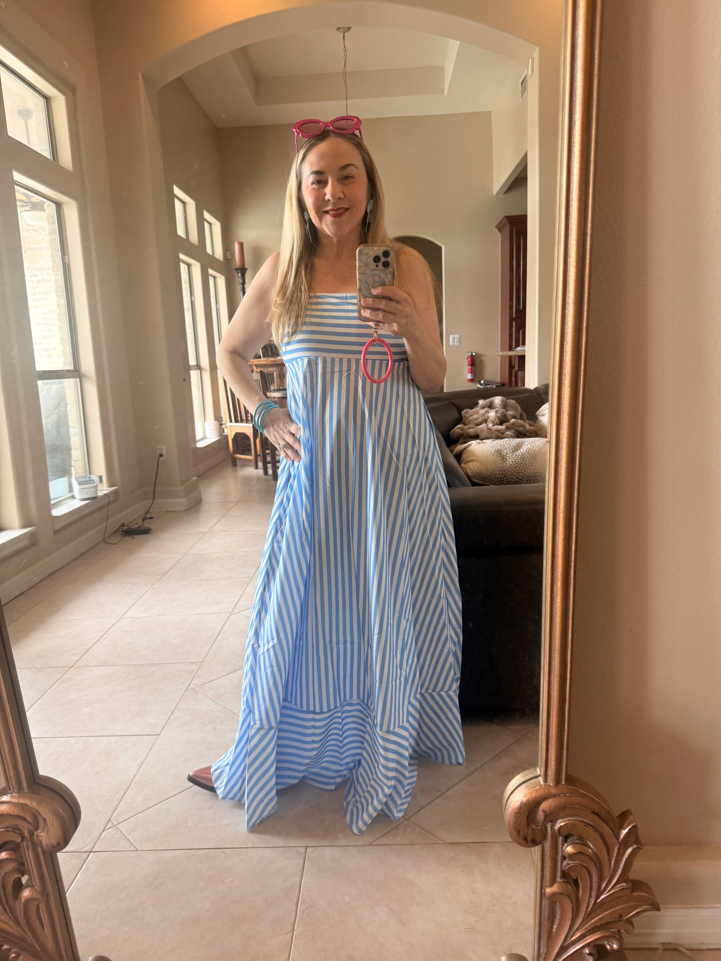 Strait dress