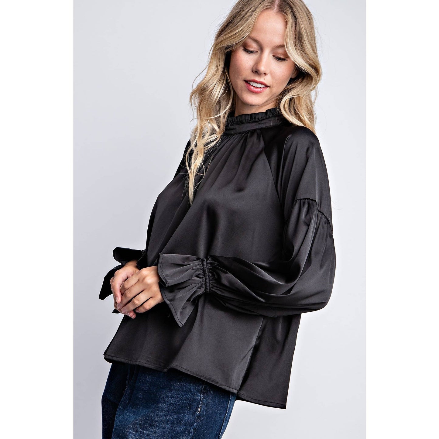 FRILLED COLLAR SATIN BLOUSE